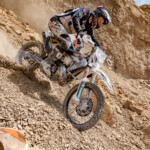 DIRT BIKE KYT DOWN A DESERT HILL 3.25.2025