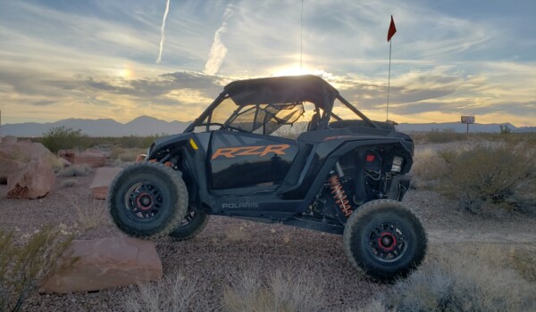 VEHICLE-CRAWLING-ON-ROCK-SUNSET-10.26.2024 VEHICLE-CRAWLING-ON-ROCK-SUNSET-10.26.2024